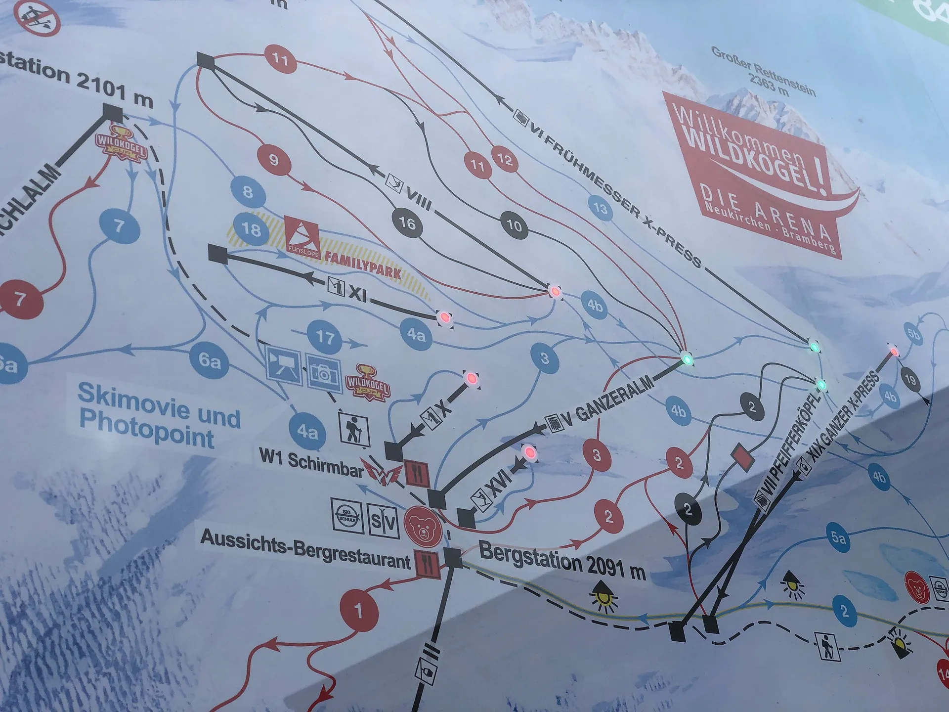 CPS für LED-Spots in Panorama-Infoanlage im Skigebiet Wildkogel-Arena, Neukirchen
