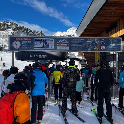 Clock board in the Obertauern ski area