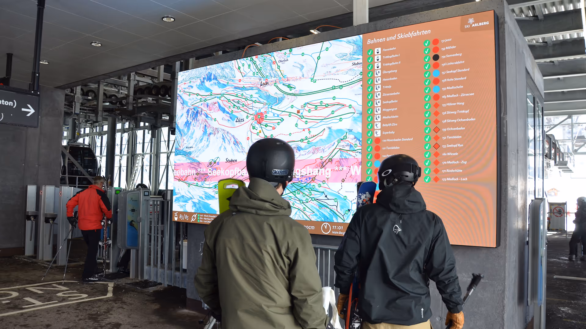 LED-Videowall als Panorama-Infoanlage am Ski Arlberg, St. Anton