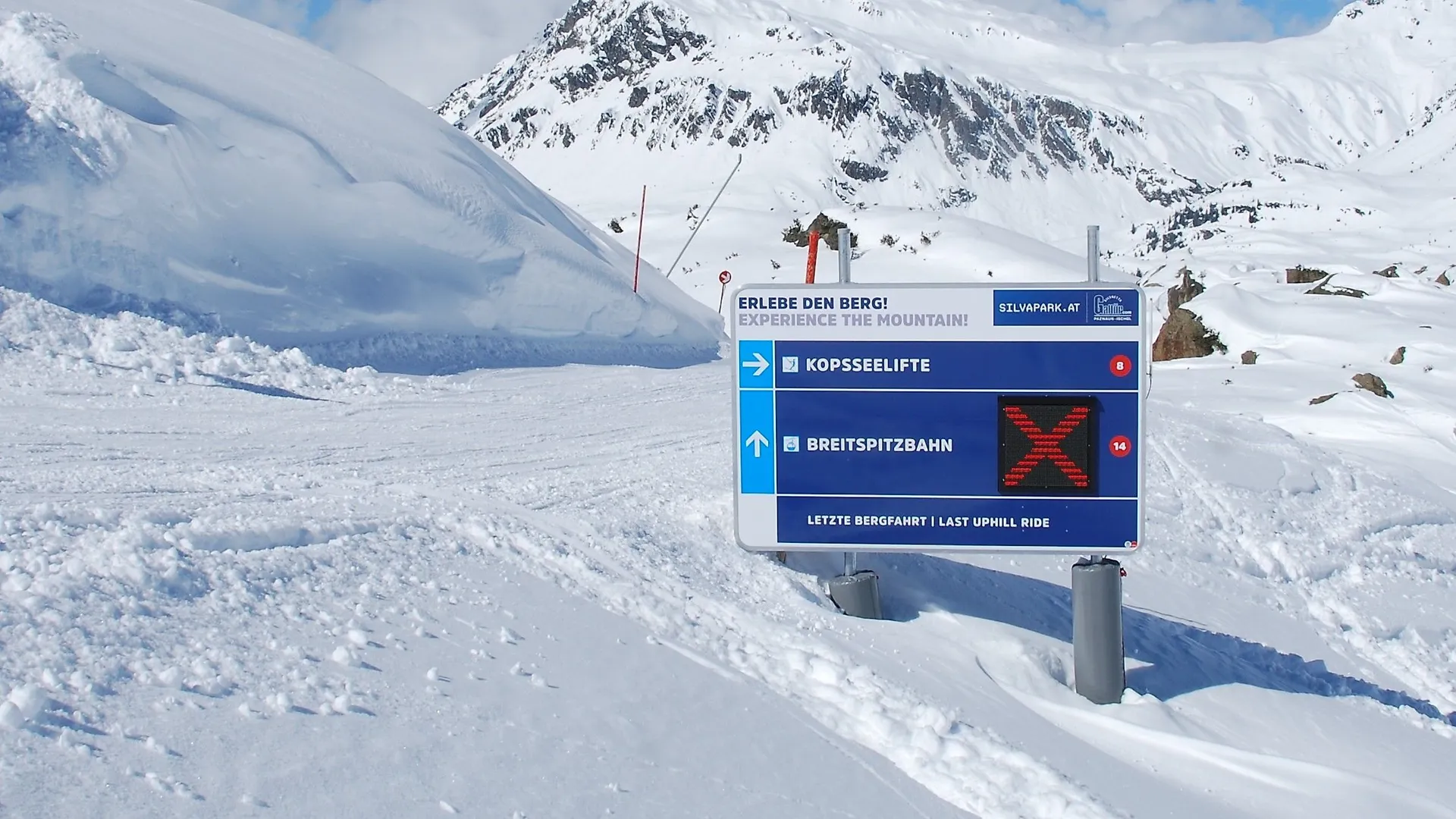 CPS - Steuerung für Pistenleitsystem - Anzeigemodul (rotes Kreuz für gesperrt) im Skigebiet Galtür