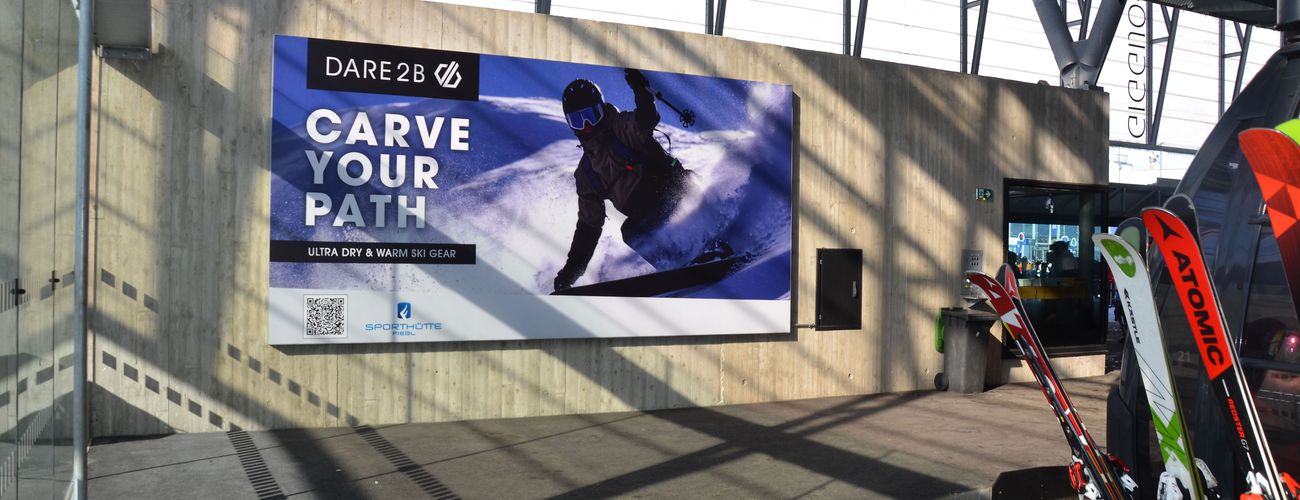 dare2b wirbt u.a. auf Megaboards in Sölden 