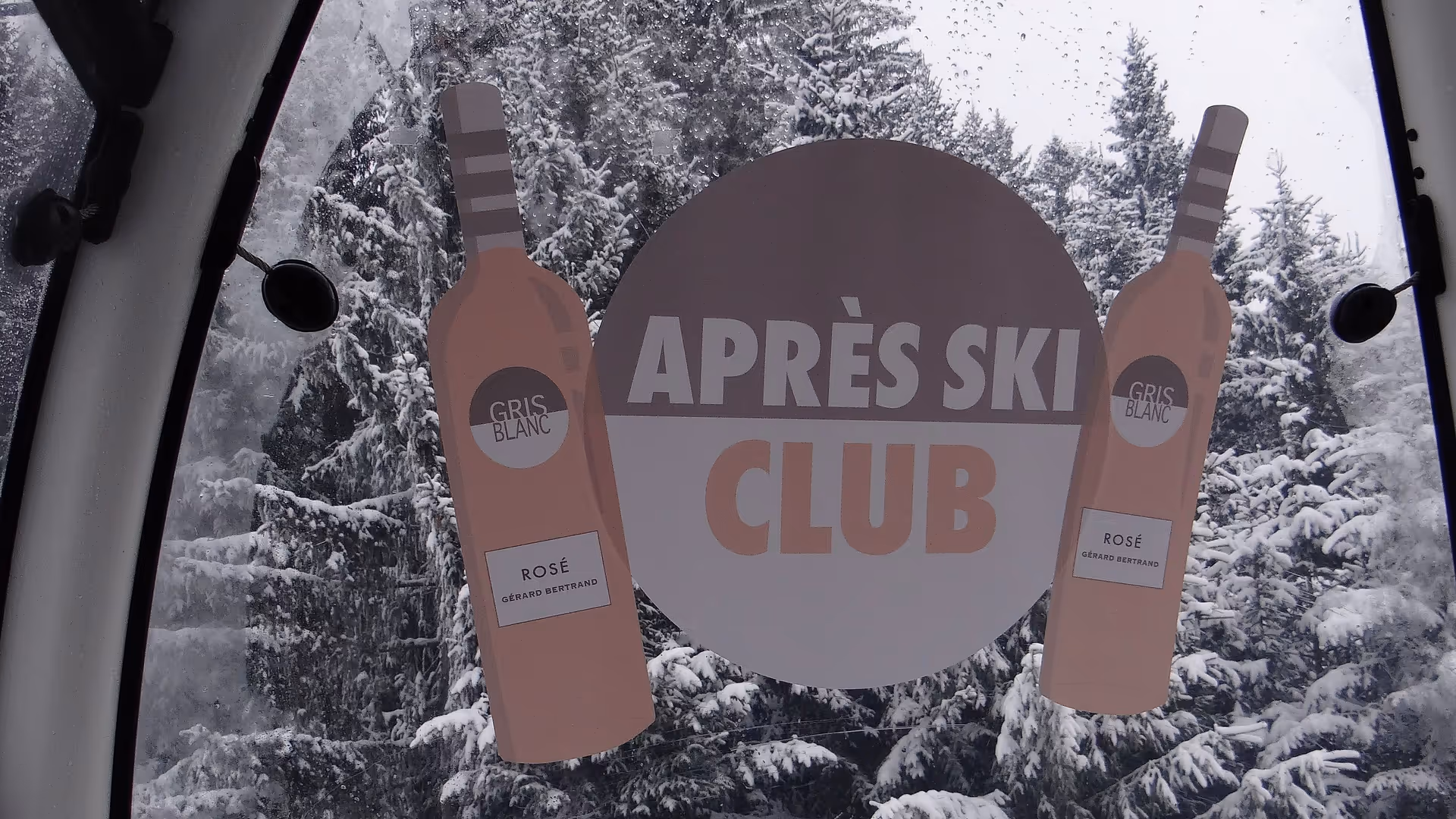 Gondelbranding auf der Innenseite der Gondelscheibe mit Gric Blanc-Sujet im Skigebiet 