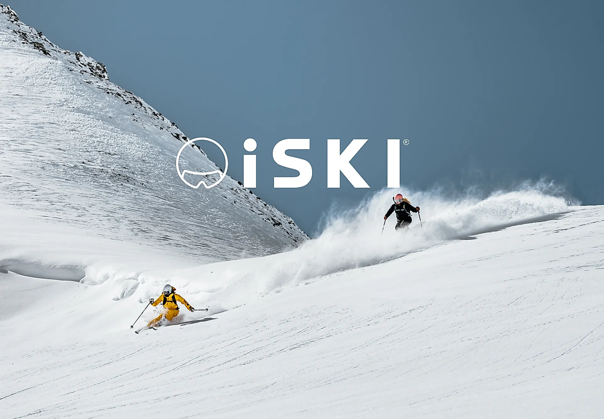 2 Skifahrer:innen der iSKI Community beim Carven