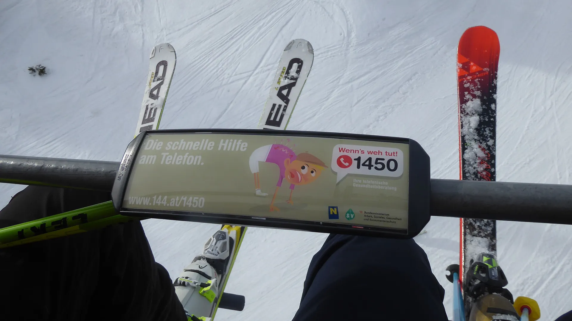 Branding Sesselliftbügel im Skigebiet Hochkar