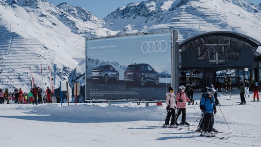 Megaboard Audi freistehend am Ski Arlberg, St. Anton