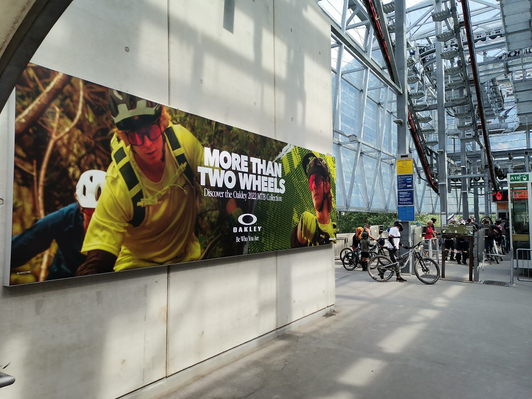 Outdoor Impact mit Oakley-Sommersujet in der Bikeregion Sölden