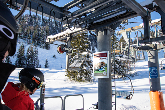 Liftstützenwerbung in Deutschlands Skigebieten